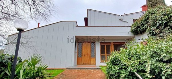 casa indipendente in vendita a Firenze in zona Settignano