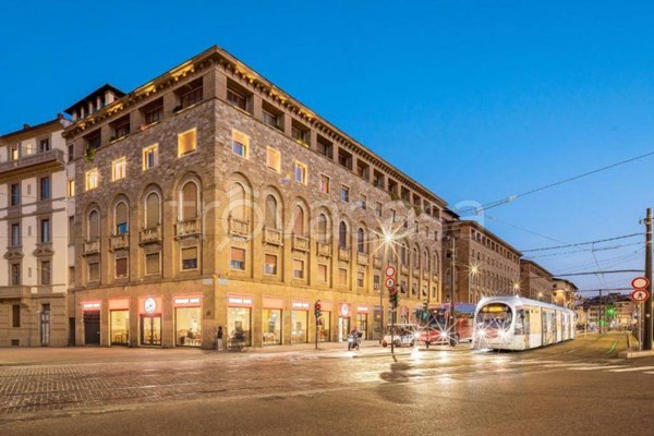 appartamento in vendita a Firenze in zona Centro Santa Maria Novella