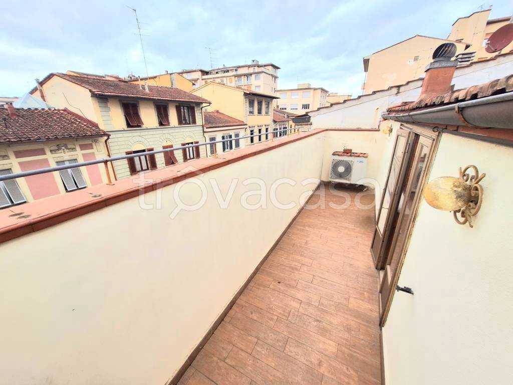 appartamento in vendita a Firenze in zona Campo di Marte