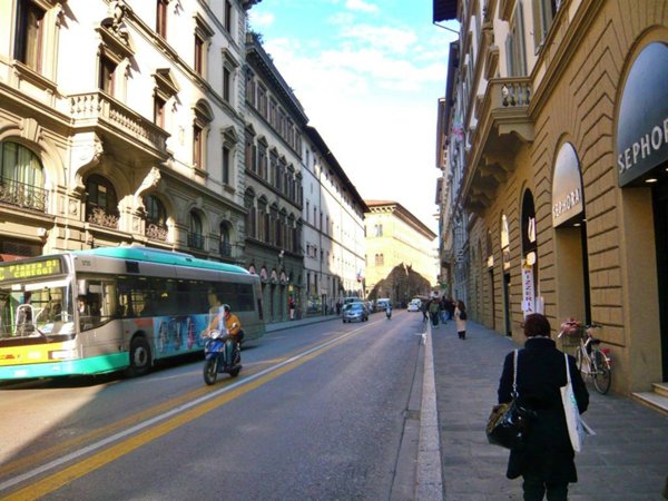negozio in vendita a Firenze in zona Centro Duomo