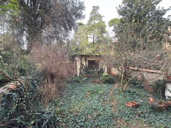 appartamento in vendita a Firenze in zona Le Cure