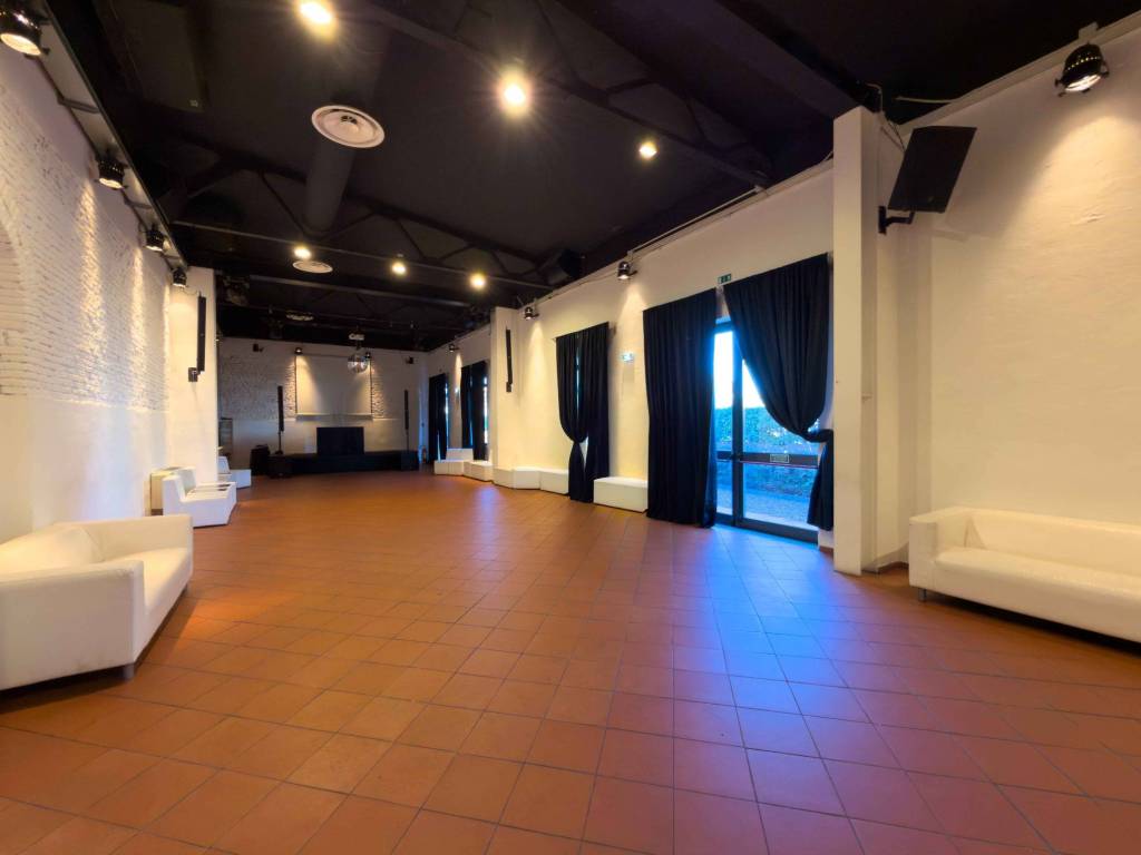 negozio in vendita a Firenze in zona Careggi