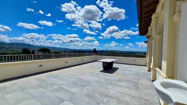 appartamento in vendita a Firenze in zona Settignano