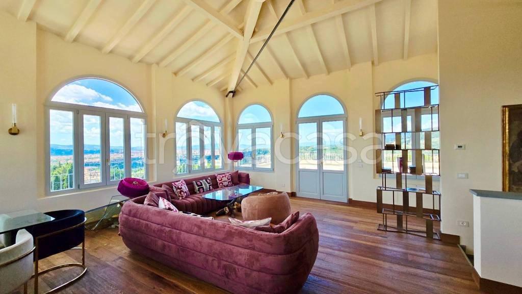 appartamento in vendita a Firenze in zona Settignano