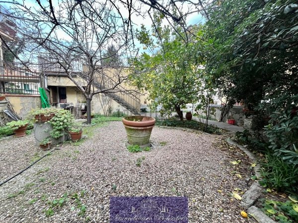 casa indipendente in vendita a Firenze in zona Centro Storico