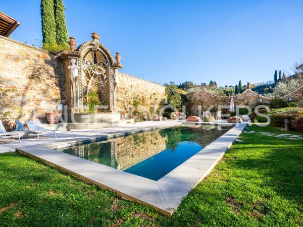 casa indipendente in vendita a Firenze in zona Pian dei Giullari