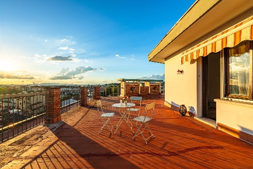 appartamento in vendita a Firenze in zona Campo di Marte