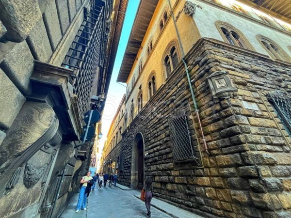 negozio in vendita a Firenze in zona Centro Duomo