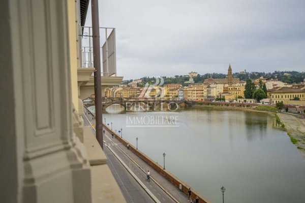 appartamento in vendita a Firenze in zona Centro Santa Maria Novella