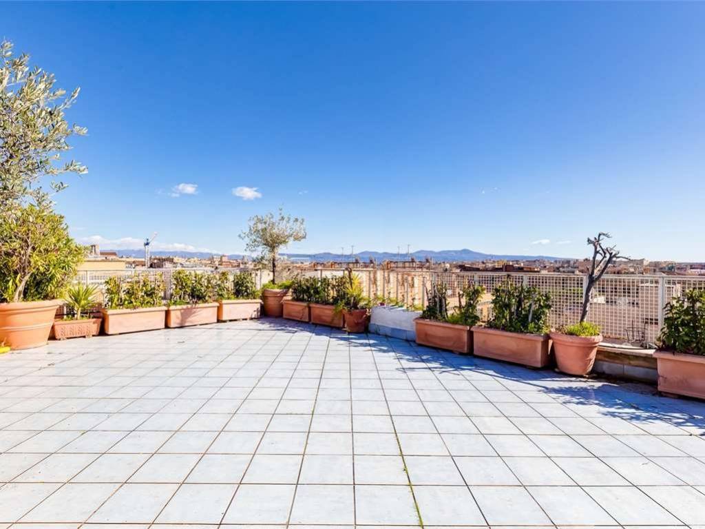 appartamento in vendita a Firenze in zona Bellariva