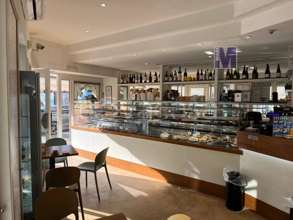 negozio in vendita a Firenze in zona Statuto