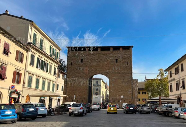 negozio in vendita a Firenze in zona Centro San Frediano