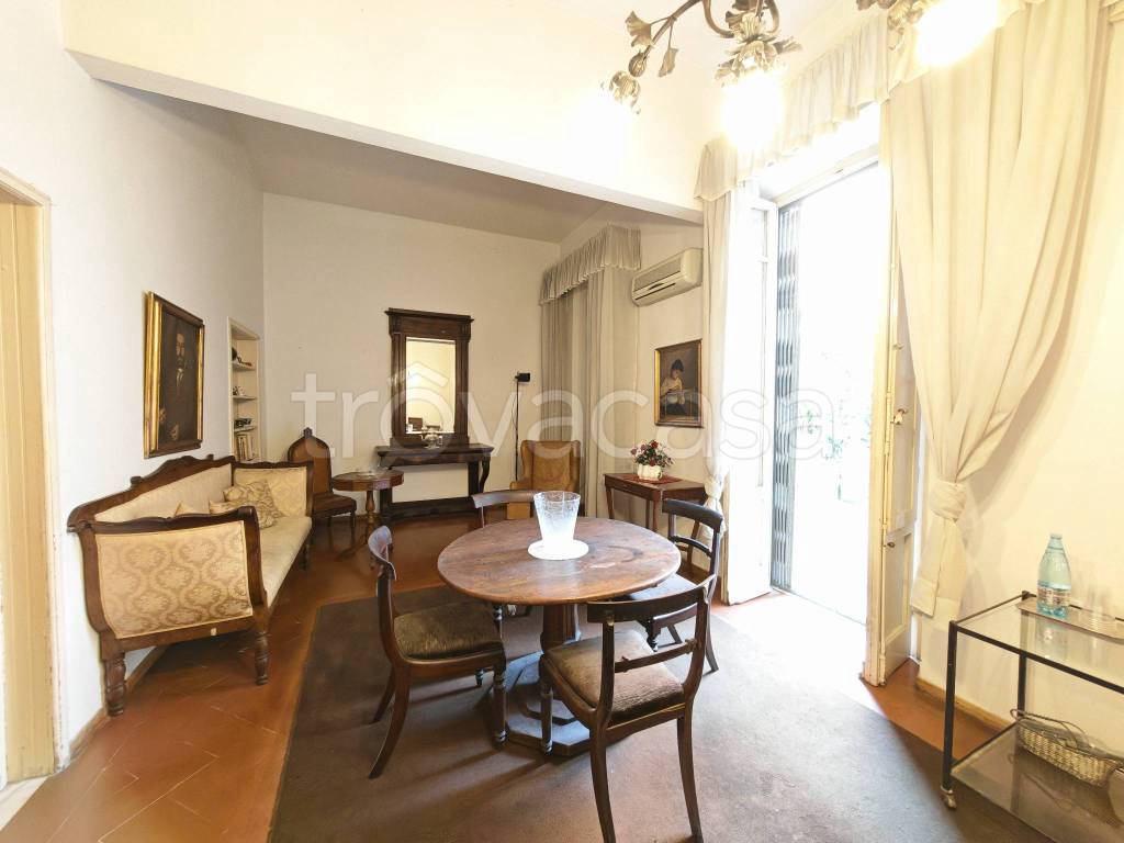 casa indipendente in vendita a Firenze in zona Centro Storico