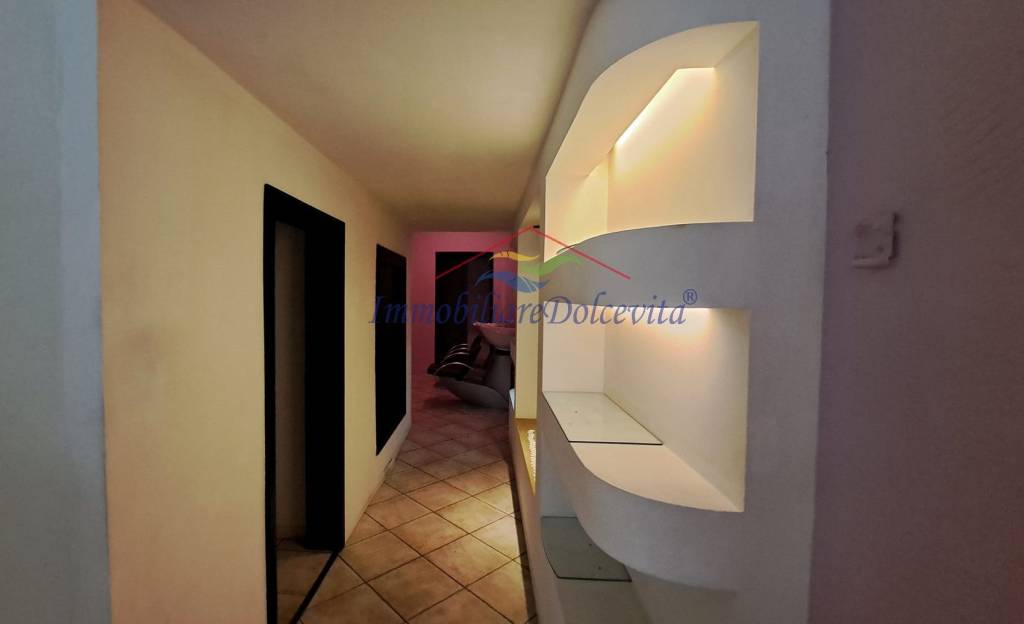 negozio in vendita a Firenze in zona Centro San Lorenzo