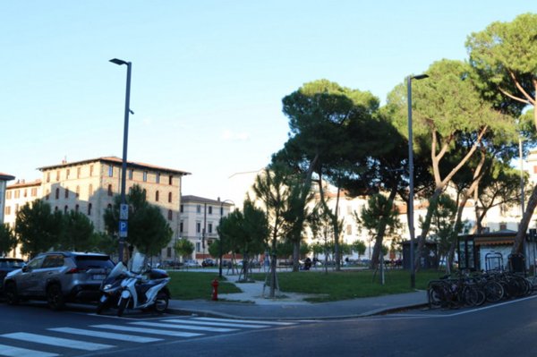 negozio in vendita a Firenze in zona Statuto