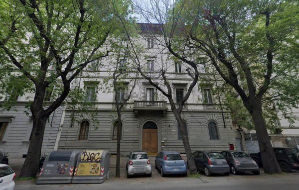 appartamento in vendita a Firenze in zona Campo di Marte