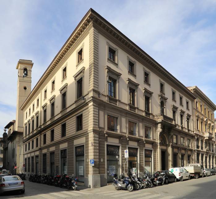 negozio in vendita a Firenze in zona Statuto