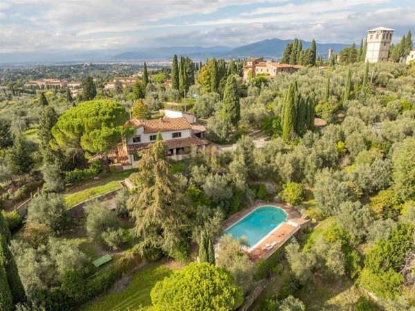 casa indipendente in vendita a Firenze in zona Pian dei Giullari