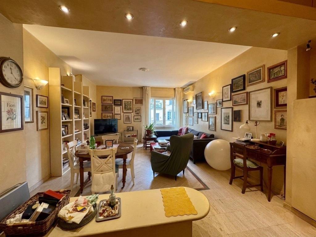 appartamento in vendita a Firenze in zona Campo di Marte