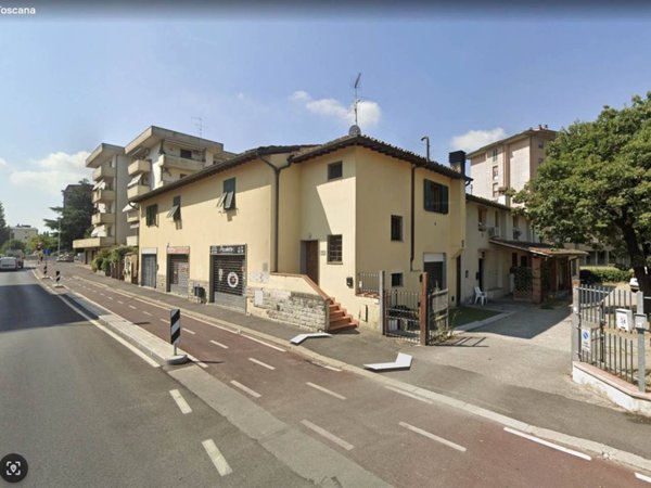 casa indipendente in vendita a Firenze in zona Isolotto