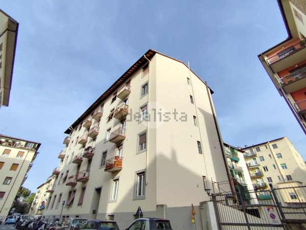 appartamento in vendita a Firenze in zona Coverciano
