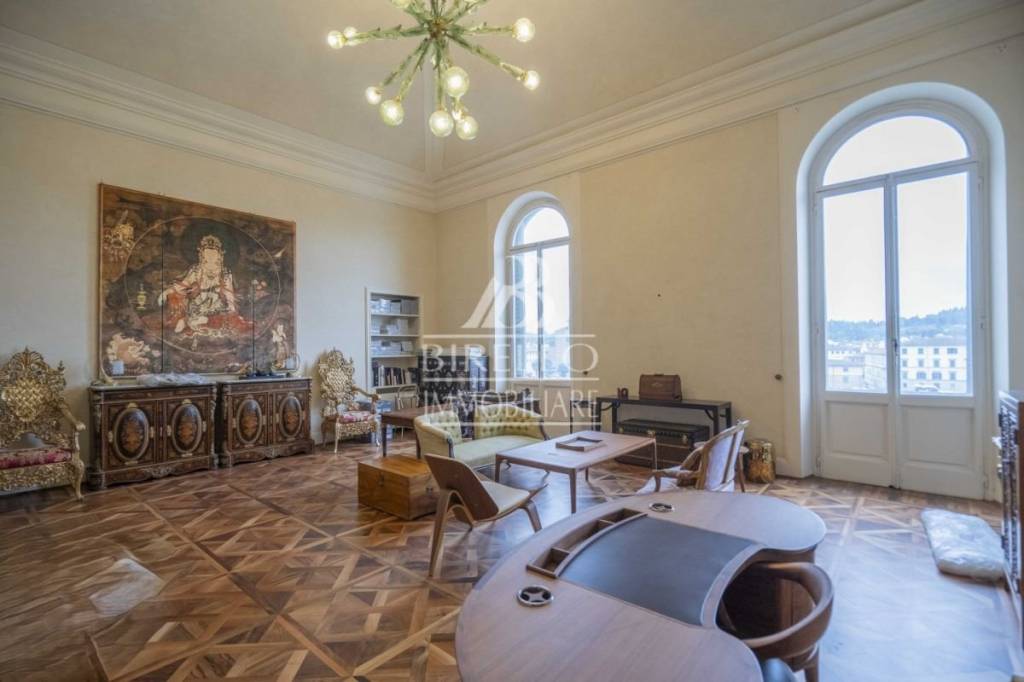 appartamento in vendita a Firenze in zona Centro Santa Maria Novella