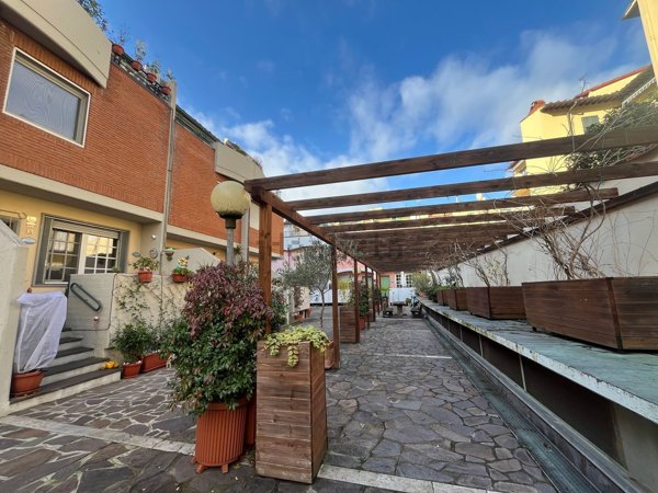 casa indipendente in vendita a Firenze in zona Le Cure