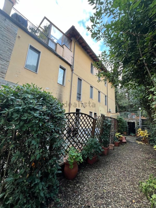 appartamento in vendita a Firenze in zona Pian dei Giullari