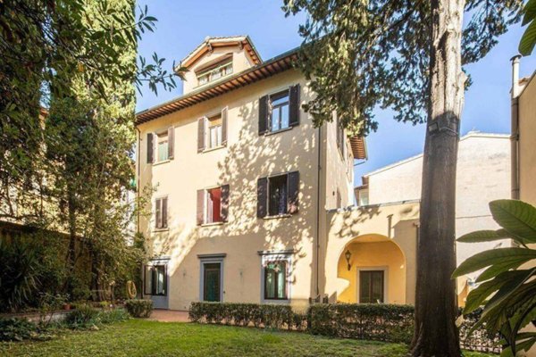 casa indipendente in vendita a Firenze in zona Le Cure