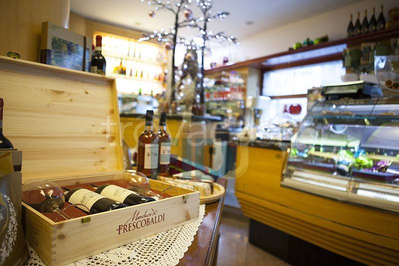 negozio in vendita a Firenze in zona Statuto