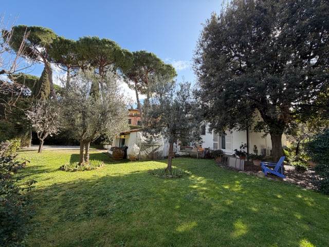 casa indipendente in vendita a Firenze in zona Porta Romana