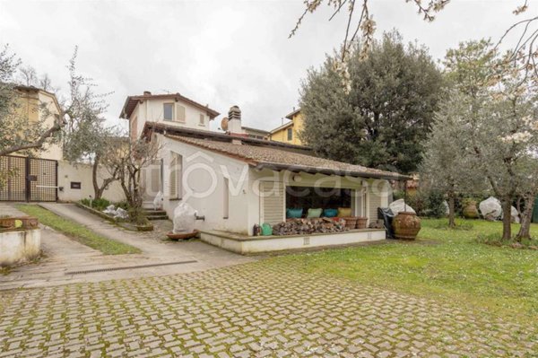 casa indipendente in vendita a Firenze in zona Porta Romana