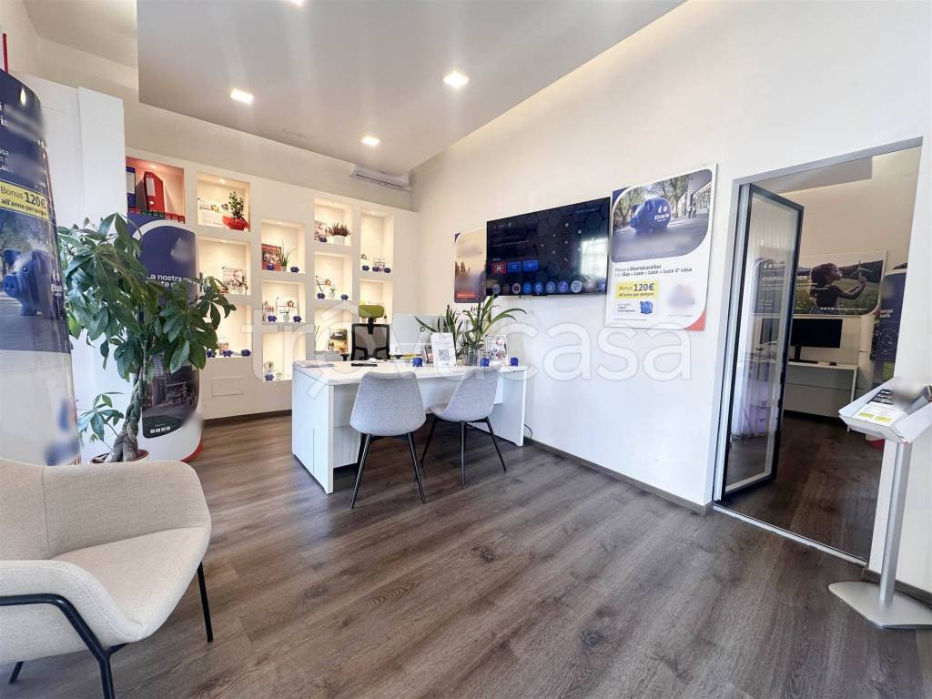 negozio in vendita a Firenze in zona Bellariva