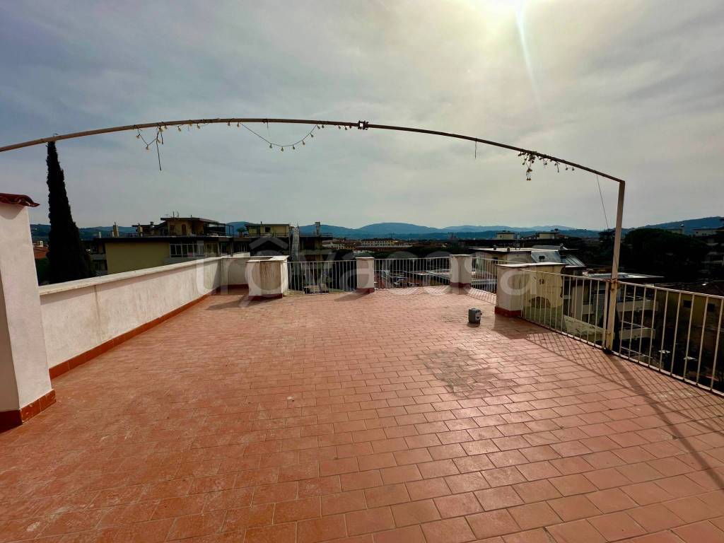 appartamento in vendita a Firenze in zona Campo di Marte
