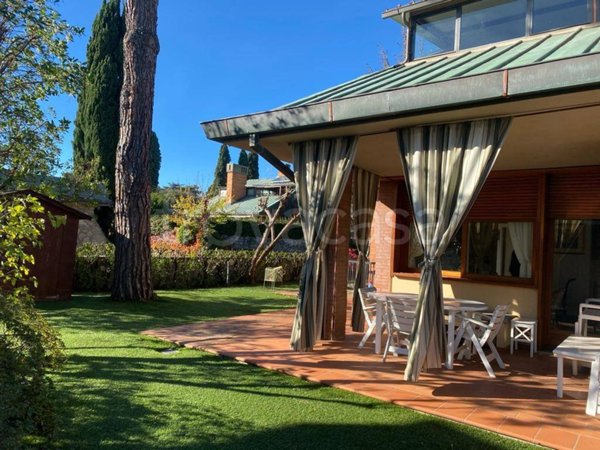 casa indipendente in vendita a Firenze in zona Porta Romana