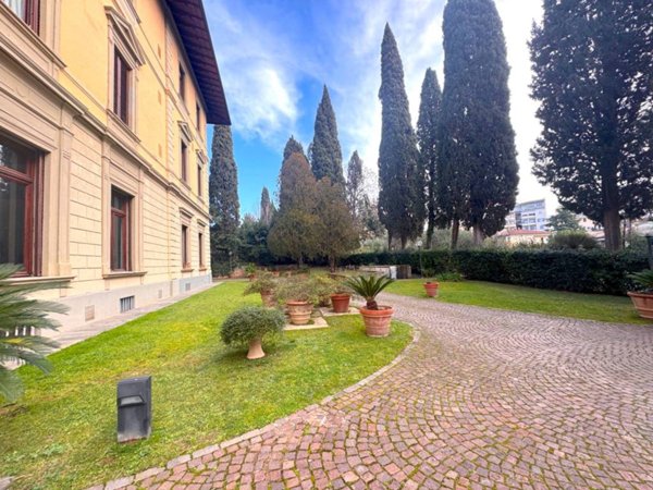 appartamento in vendita a Firenze in zona Le Cure