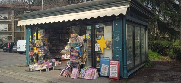 negozio in vendita a Firenze in zona Isolotto