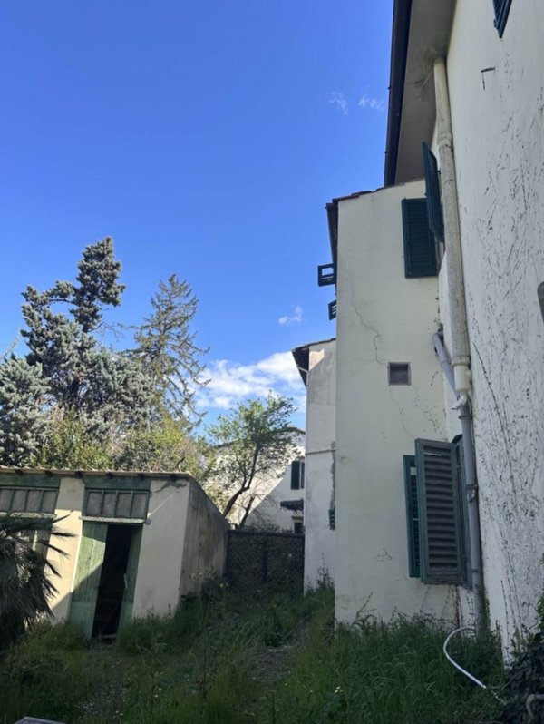 casa indipendente in vendita a Firenze in zona Porta Romana