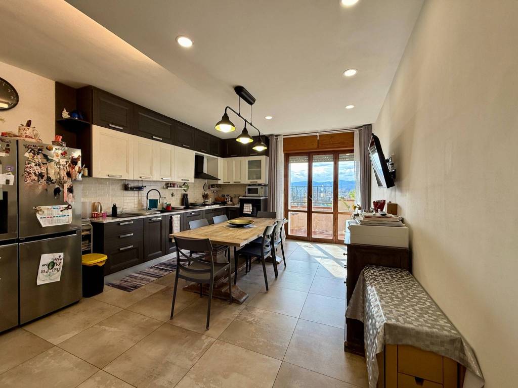 appartamento in vendita a Firenze in zona Isolotto