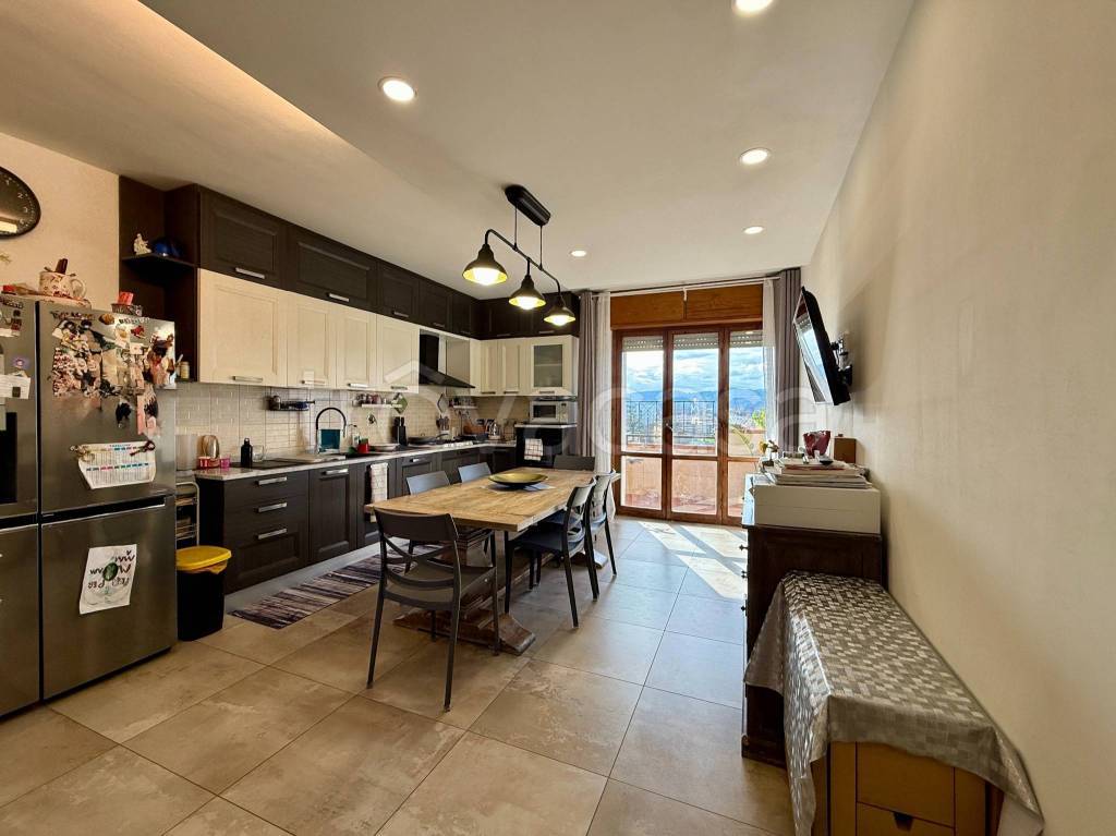 appartamento in vendita a Firenze in zona Cintoia