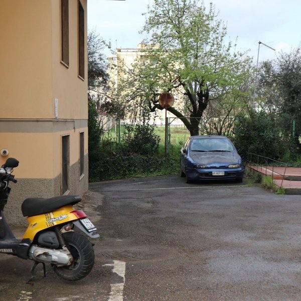 appartamento in vendita a Firenze in zona Varlungo