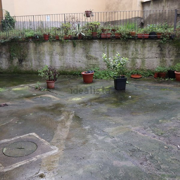 appartamento in vendita a Firenze in zona Varlungo