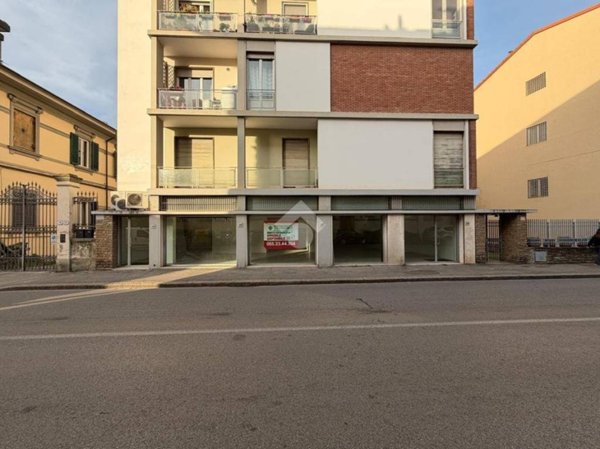 negozio in vendita a Firenze in zona Bellariva