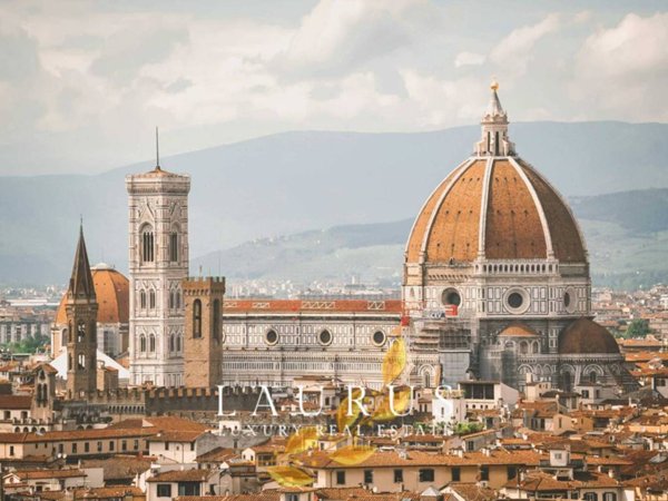intera palazzina in vendita a Firenze in zona Campo di Marte
