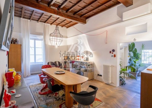 appartamento in vendita a Firenze in zona Centro Santa Maria Novella