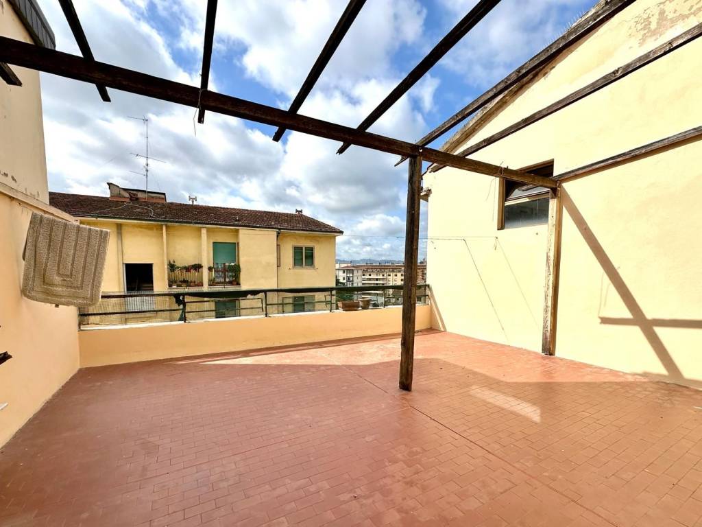 appartamento in vendita a Firenze in zona Careggi