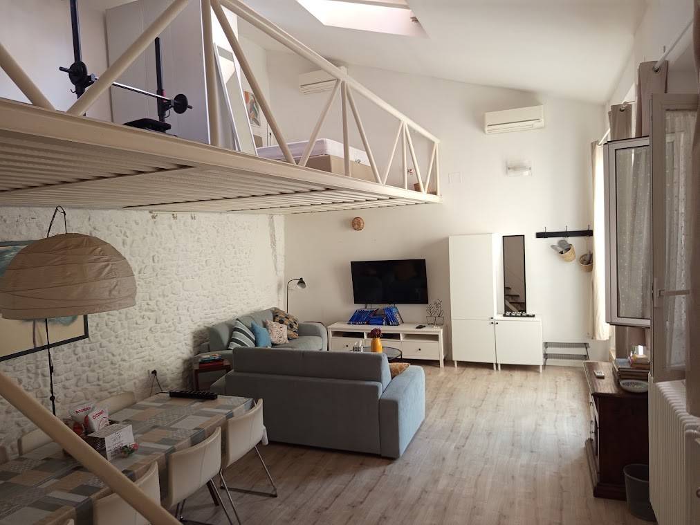 negozio in vendita a Firenze in zona Careggi