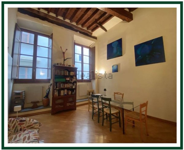 appartamento in vendita a Firenze in zona Centro Santa Maria Novella