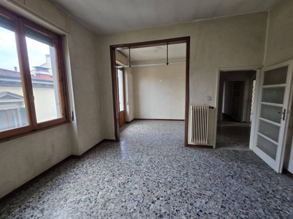 appartamento in vendita a Firenze in zona Campo di Marte