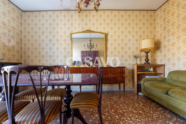 appartamento in vendita a Firenze in zona Varlungo